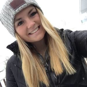 Meet your Posher, Becca